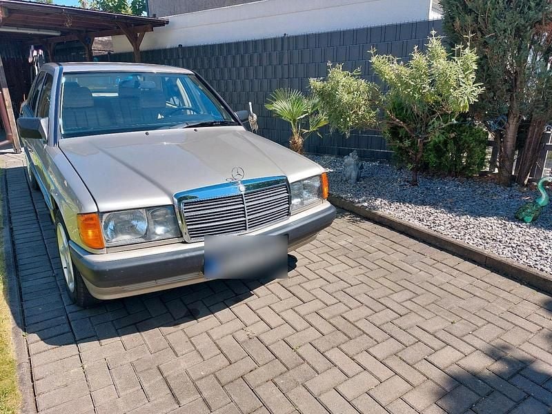 Occasion Mercedes 190 75 ch (55 kW) 1992 Andere farben Berline