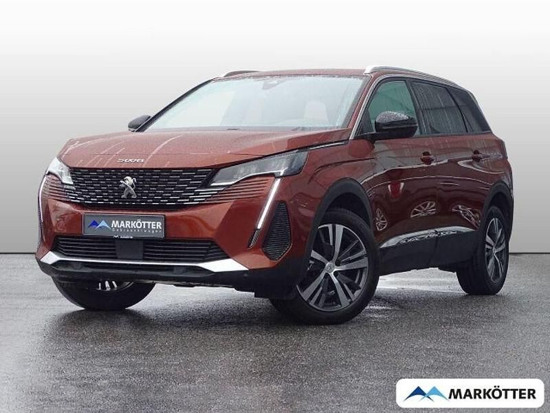 Braun Gebraucht 2023 Peugeot 5008 Allure Van / Kleinbus | 27.490 € (Fairer Preis) - Bild 1/4