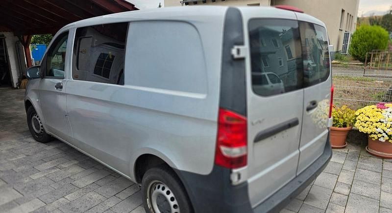 Gebraucht Mercedes Vito 136 PS (100 kW) 2016 Silber Van