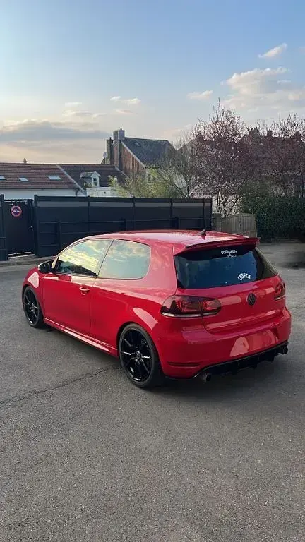 Gebraucht VW Golf VI GTI 211 PS (155 kW) 2011 Rot Kleinwagen
