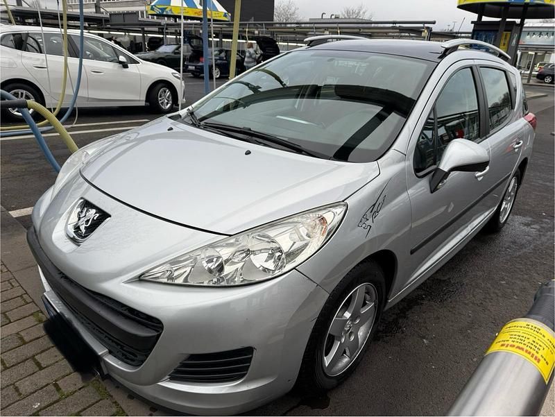 Gebraucht Peugeot 207 95 PS (69 kW) 2009 Silber Kombi