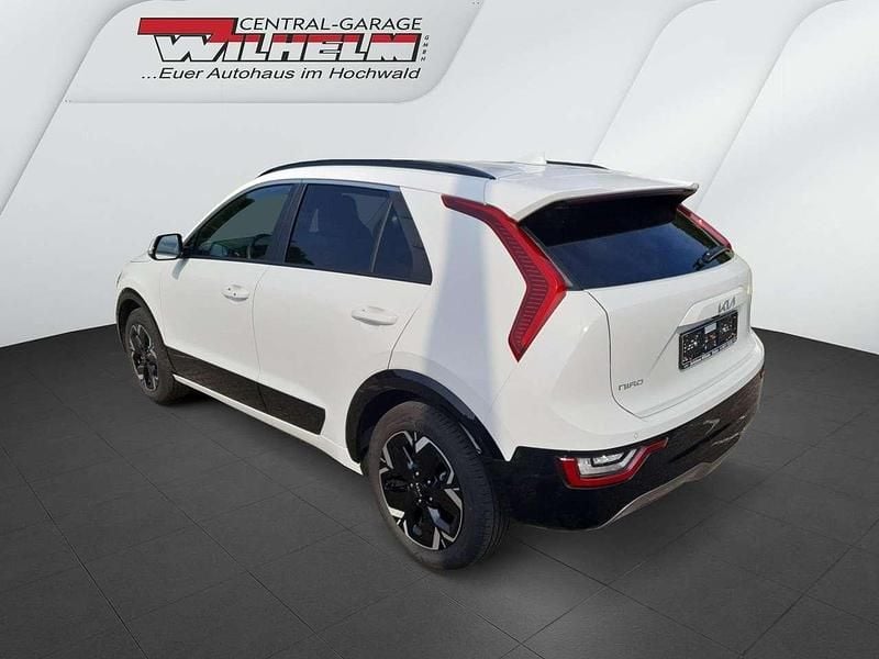 Gebraucht Kia e-Niro Inspiration 150 kW (204 PS) 2023 Schneeweiß (ud) SUV