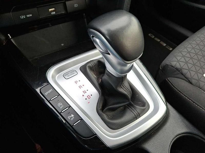 Gebraucht Kia Ceed Vision 160 PS (117 kW) 2021 Schwarz Kleinwagen