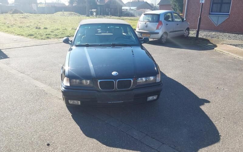 Schwarz Gebraucht 1997 BMW 328 Cabriolet Performance Cabrio | 9.900 € (Fairer Preis) - Bild 1/4