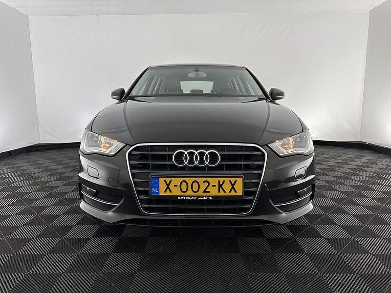 Gebraucht Audi A3 Ambition 122 PS (89 kW) 2013 Braun Limousine
