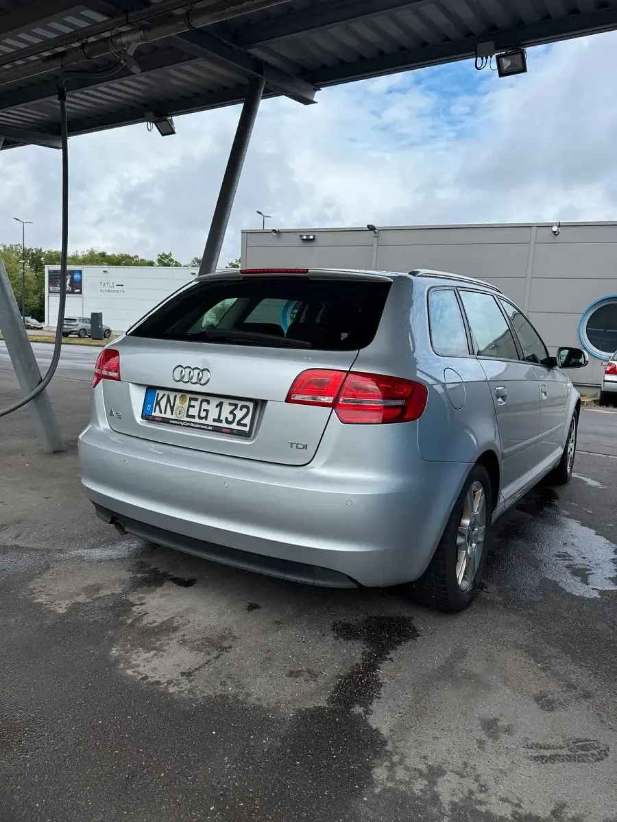 Gebraucht Audi A3 105 PS (77 kW) 2012 Silber Kleinwagen