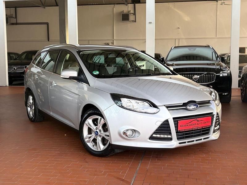 Gebraucht Ford Focus Champions Edition 140 PS (102 kW) 2012 Grau Kombi