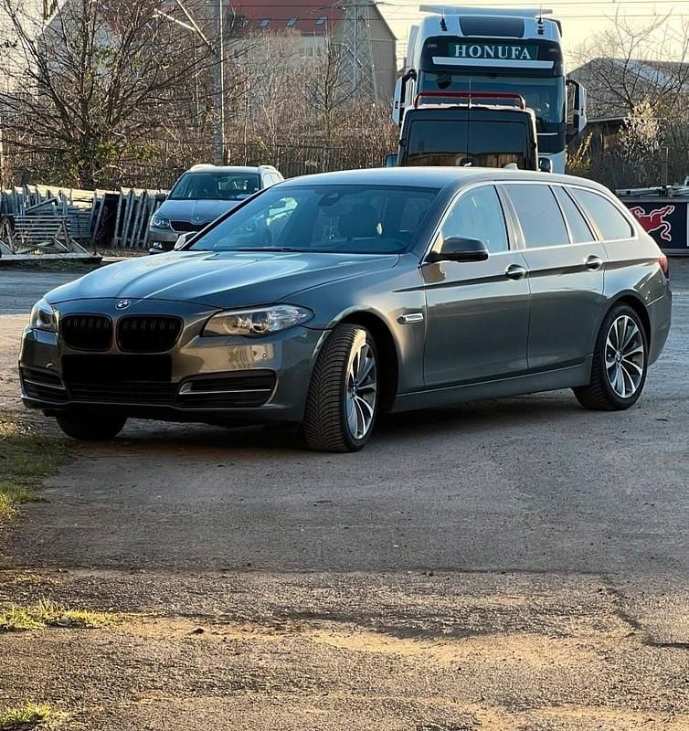 Gebraucht BMW 525 218 PS (160 kW) 2015 Grau Kombi