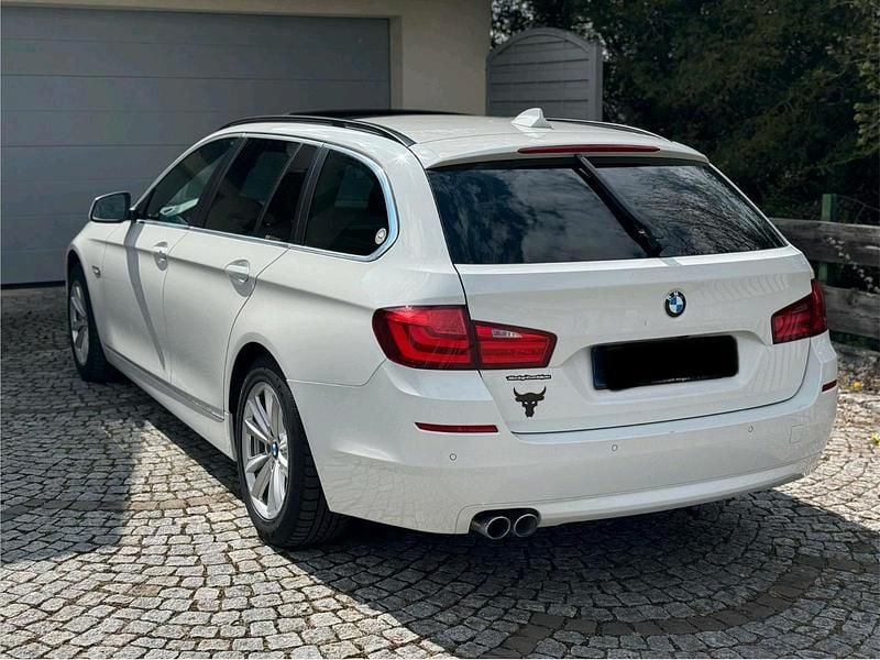 Gebraucht BMW 530 258 PS (189 kW) 2012 Weiß Kombi