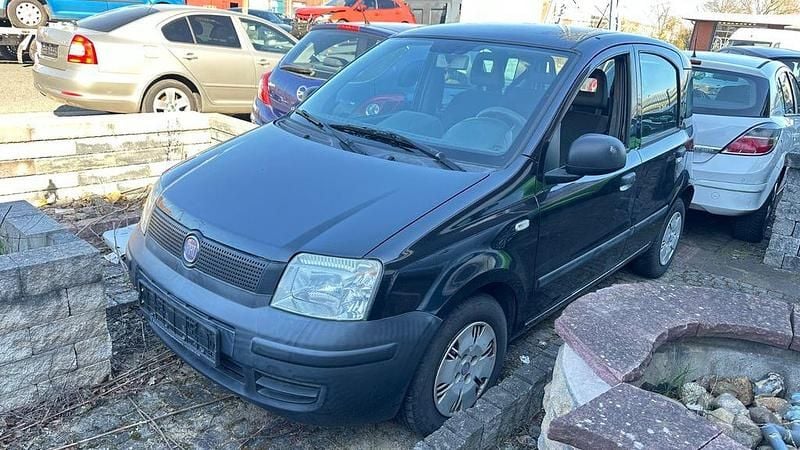 Gebraucht Fiat Panda Active 54 PS (39 kW) 2010 Schwarz Kleinwagen
