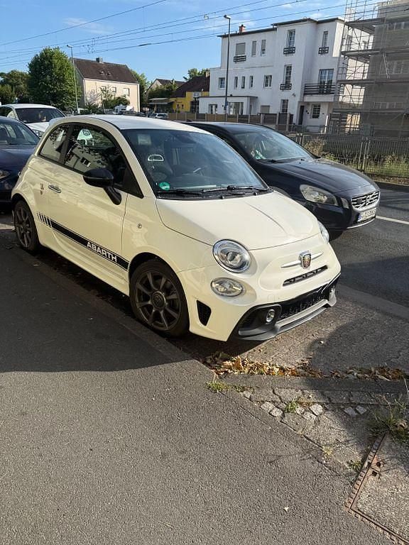 Weiß Gebraucht 2020 Abarth 500 Kleinwagen | 15.999 € (Fairer Preis) - Bild 1/4