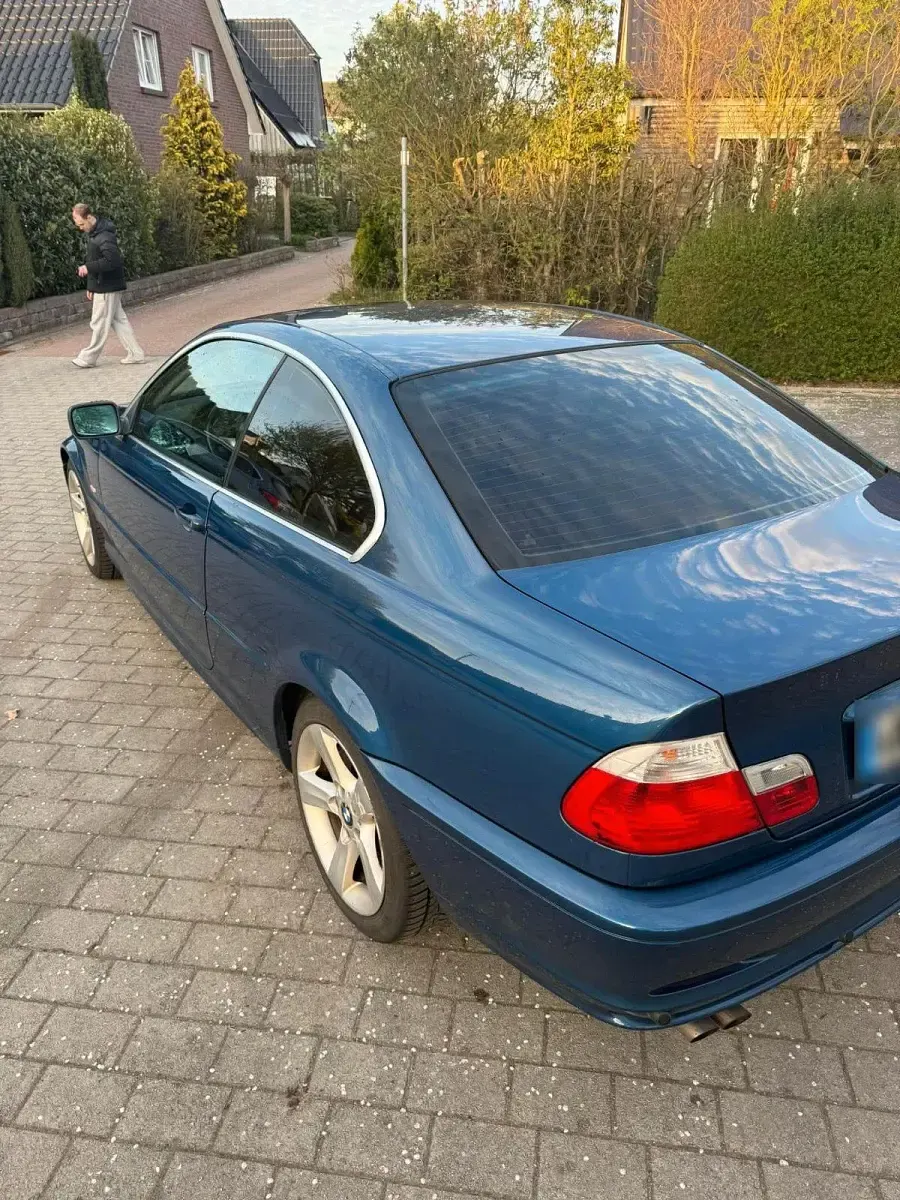 Gebraucht BMW 320 170 PS (125 kW) 2002 Blau Coupé
