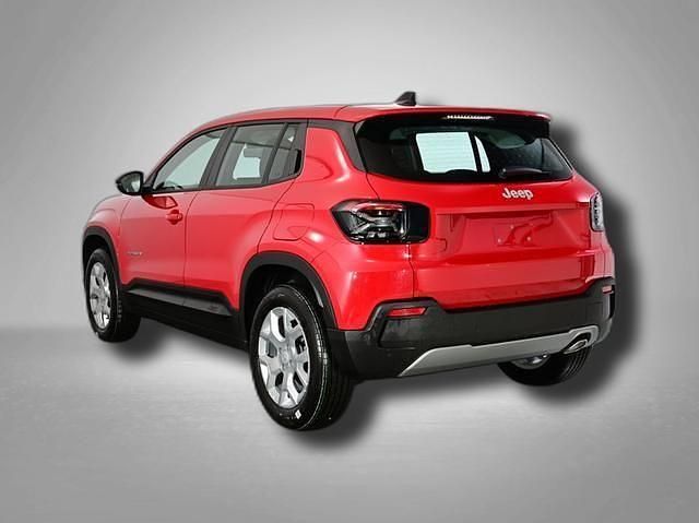 Neu Jeep Avenger Altitude 2025 Ruby red SUV