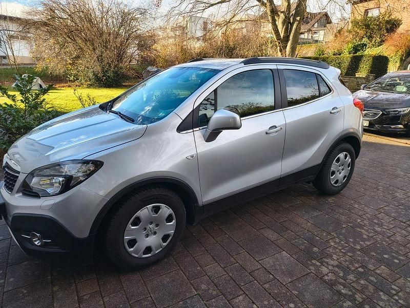 Silber Gebraucht 2015 Opel Mokka Color Innovation SUV | 9.950 € (Guter Preis) - Bild 1/4