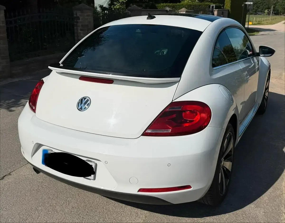 Gebraucht VW Beetle Cup 105 PS (77 kW) 2014 Weiß Kleinwagen