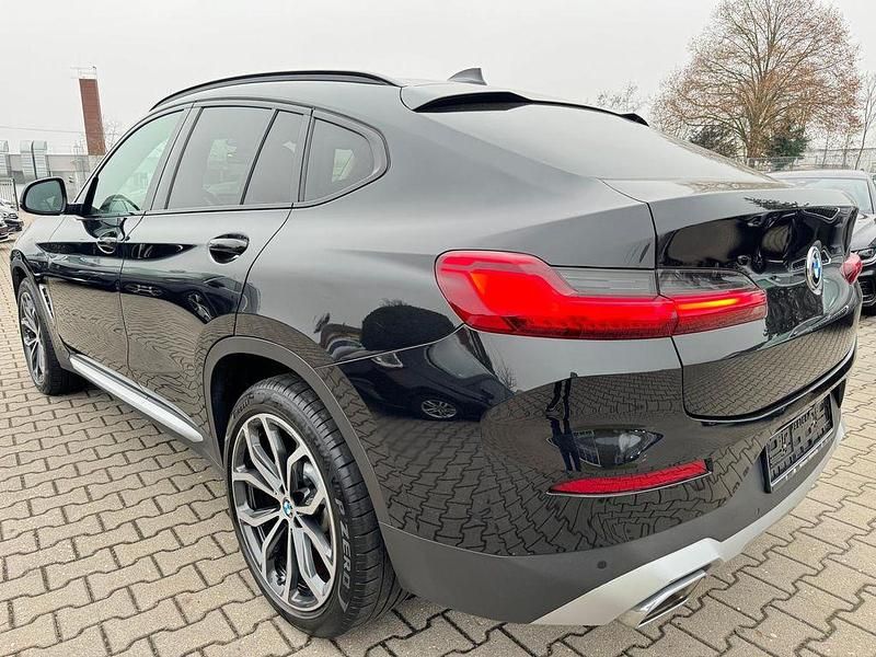 Gebraucht BMW X4 Performance 190 PS (139 kW) 2022 Schwarz SUV