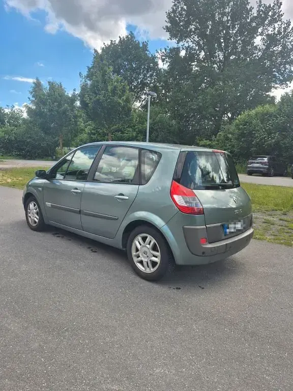 Gebraucht Renault Scénic II Dynamique 135 PS (99 kW) 2005 Grün Van / Kleinbus