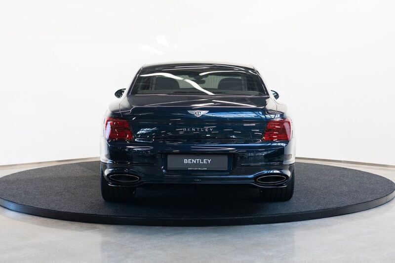 Neu Bentley Flying Spur 782 PS (575 kW) 2025 Blau Limousine