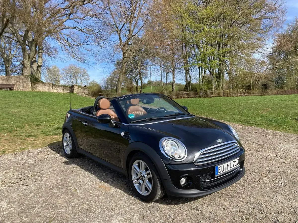 Käytetty Mini Cooper Cabriolet 122 HP (89 kW) 2012 Musta Avoauto
