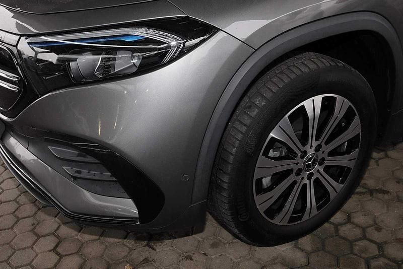 Gebraucht Mercedes EQA250 AMG 139 kW (190 PS) 2021 Metalliclack mountaingrau SUV