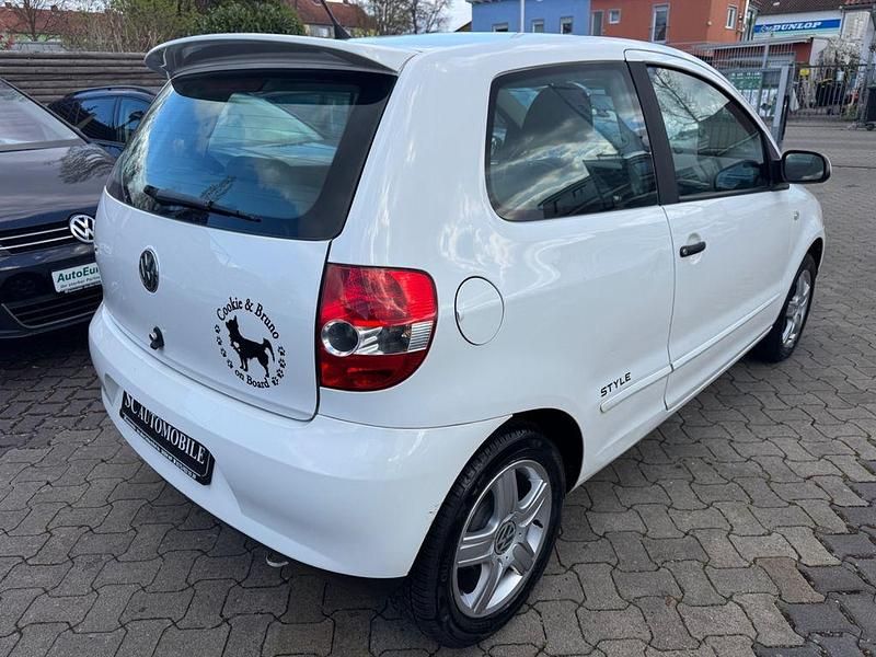 Second-hand VW Fox Style 54 CP (39 kW) 2010 Alb Hatchback