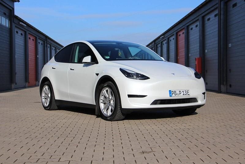 Gebraucht Tesla Model Y Standard Range 219 kW (299 PS) 2024 Weiß SUV
