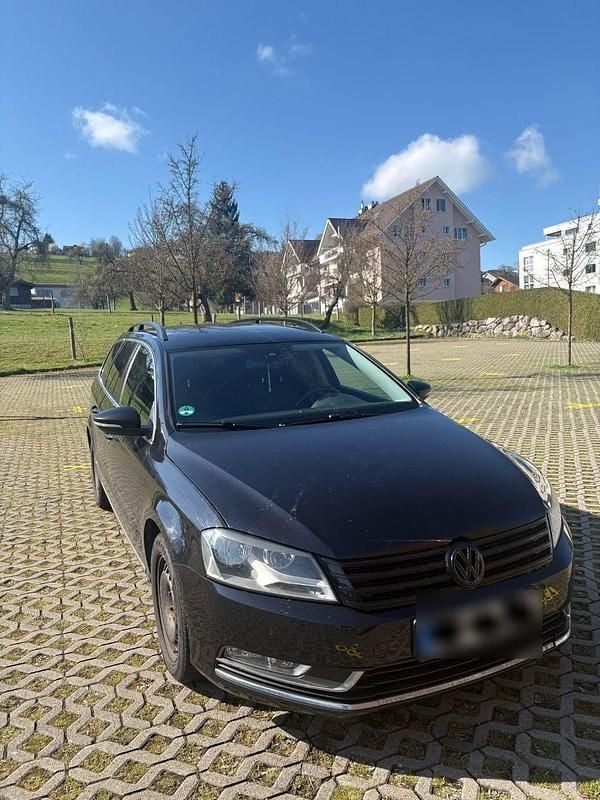 Gebraucht VW Passat Trendline 140 PS (102 kW) 2014 Schwarz Kombi