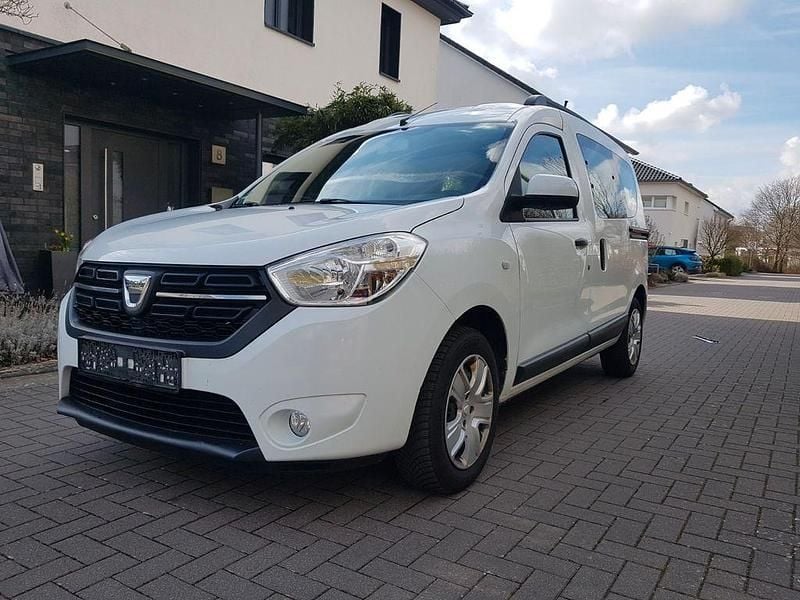 Gebraucht Dacia Dokker Lauréate 116 PS (85 kW) 2017 Weiß Van / Kleinbus