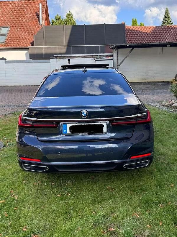 Gebraucht BMW 730 265 PS (194 kW) 2019 Limousine