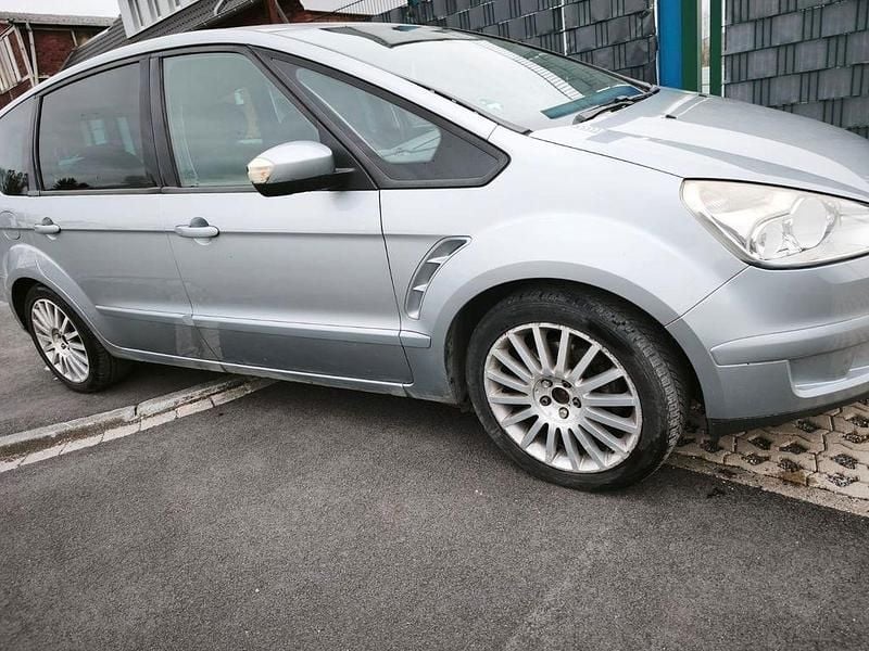 Gebraucht Ford S-MAX Trend 220 PS (161 kW) 2006 Silber Van / Kleinbus