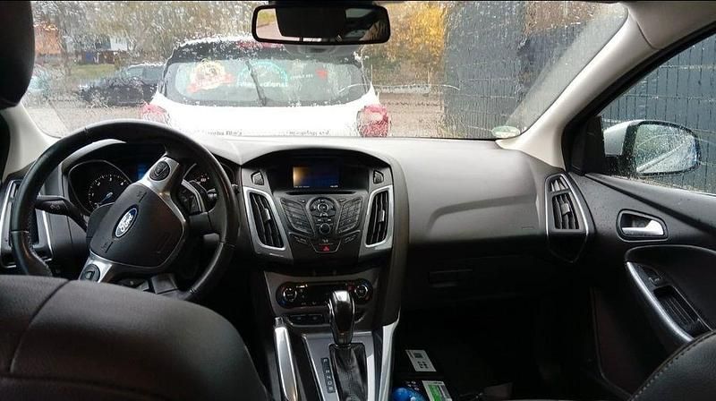 Gebraucht Ford Focus Titanium 163 PS (119 kW) 2011 Silber Limousine