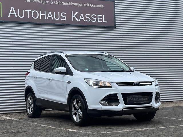 Gebraucht Ford Kuga Titanium 182 PS (133 kW) 2015 Weiß SUV