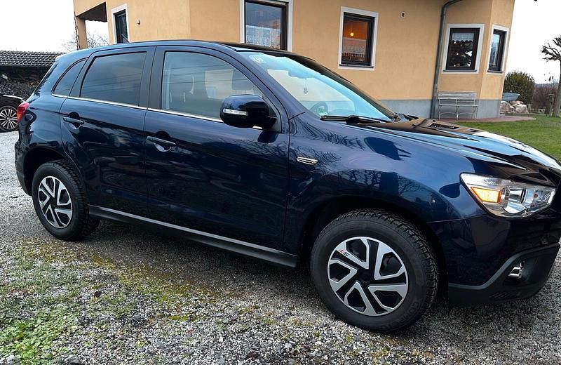 Gebraucht Mitsubishi ASX 150 PS (110 kW) 2012 Blau SUV