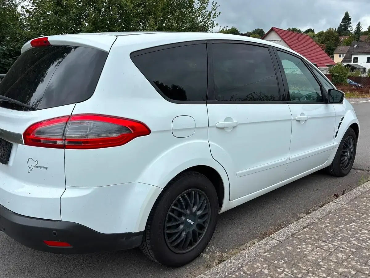 Gebraucht Ford S-MAX S 140 PS (102 kW) 2014 Weiß Van / Kleinbus