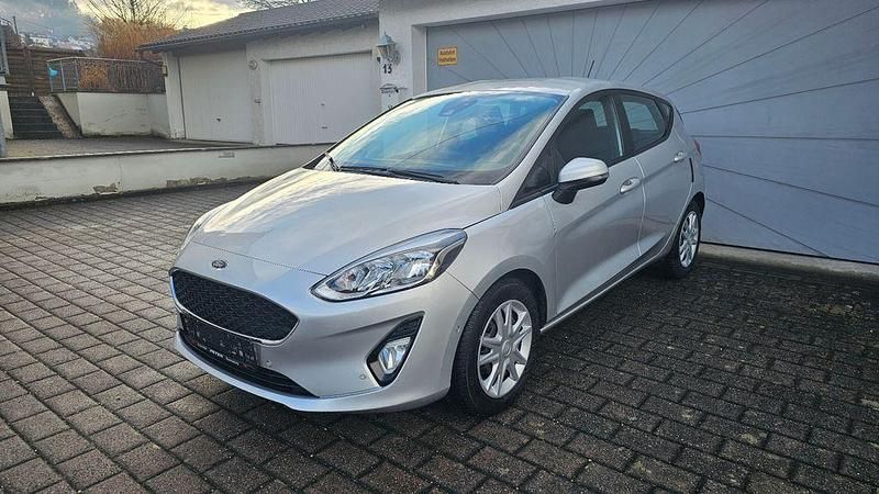Gebraucht Ford Fiesta Cool & Connect 101 PS (74 kW) 2018 Silber Kleinwagen