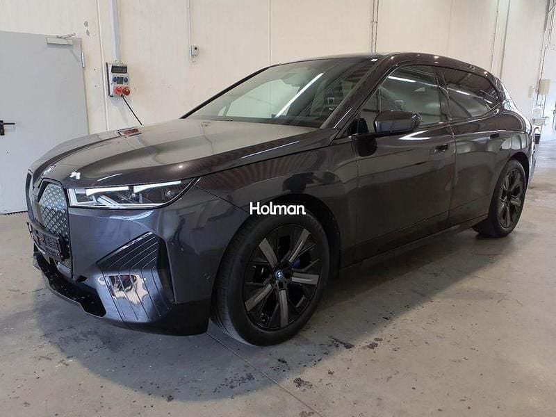 Schwarz Gebraucht 2022 BMW iX Sport Line SUV | 47.005 € (Fairer Preis) - Bild 1/4