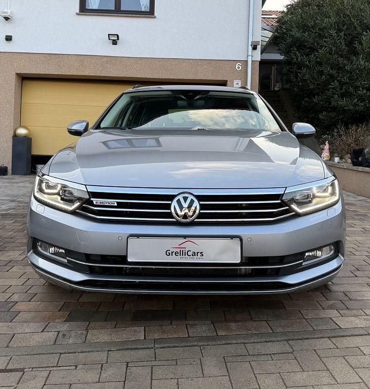 Second-hand VW Passat 190 CP (139 kW) 2018 Argintiu Break