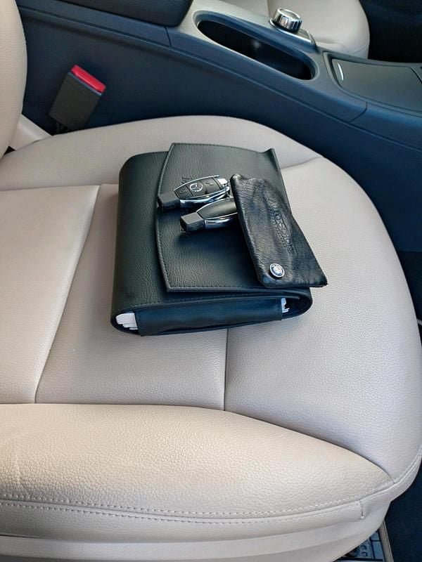 Gebraucht Mercedes B250 210 PS (154 kW) 2014 Grau Van / Kleinbus