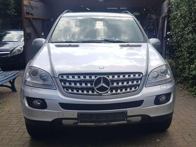 Silber Gebraucht 2008 Mercedes ML280 SUV | 6.490 € (Superpreis) - Bild 1/4