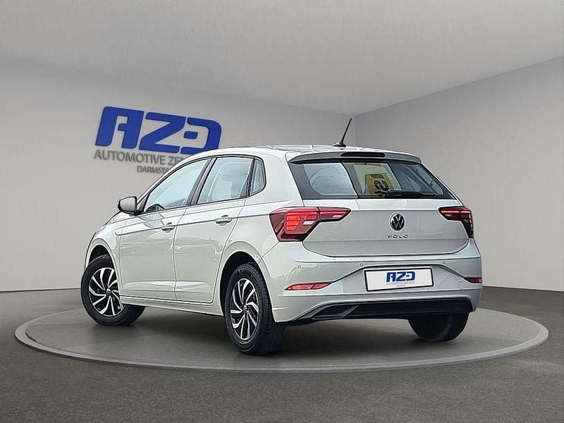 Gebraucht VW Polo Life 95 PS (69 kW) 2023 Grau Kleinwagen