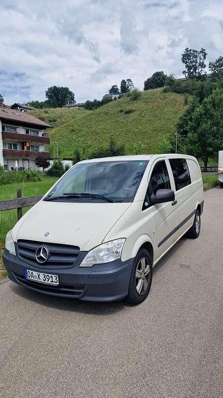 Gebraucht Mercedes Vito 163 PS (119 kW) 2011 Grau Van