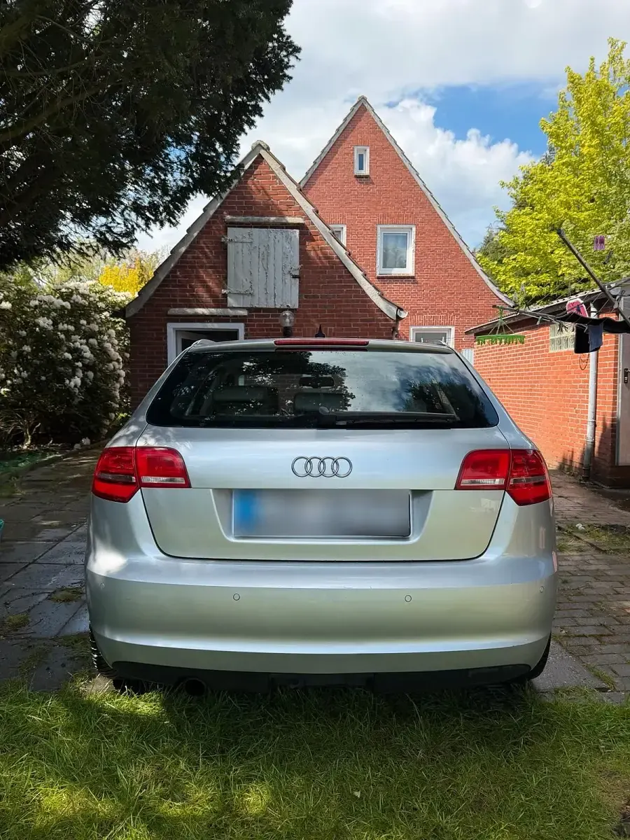 Gebraucht Audi A3 140 PS (102 kW) 2010 Silber Kleinwagen