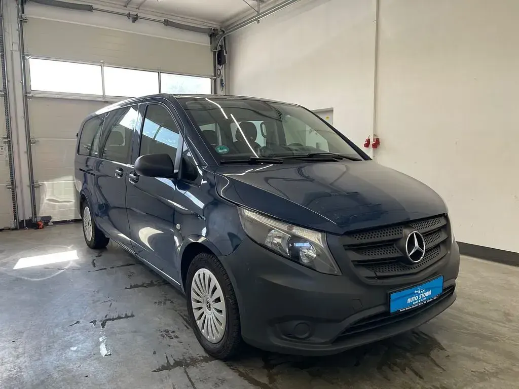 Gebraucht Mercedes Vito 136 PS (100 kW) 2023 Stahlblau Van