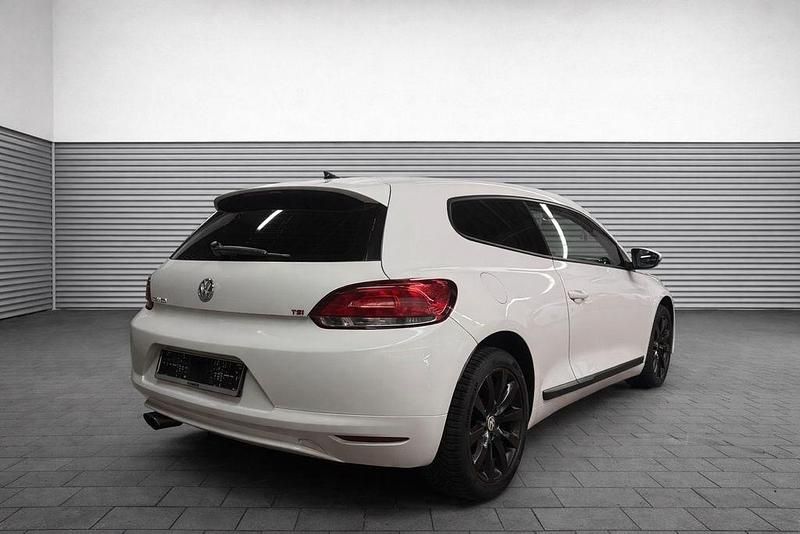 Gebraucht VW Scirocco 160 PS (117 kW) 2011 Weiß Coupé
