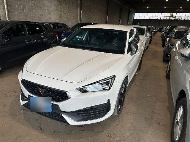 Gebraucht Cupra Leon 204 PS (150 kW) 2024 "candy" weiss Limousine