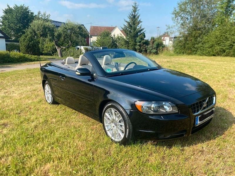 Schwarz Gebraucht 2006 Volvo C70 Cabrio | 12.100 € (Teuer) - Bild 1/4