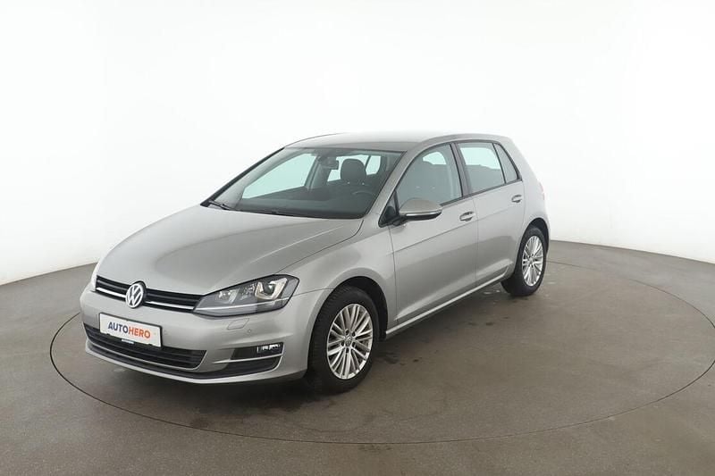 Silber Gebraucht 2016 VW Golf VII Comfortline Limousine | 13.090 € (Fairer Preis) - Bild 1/3