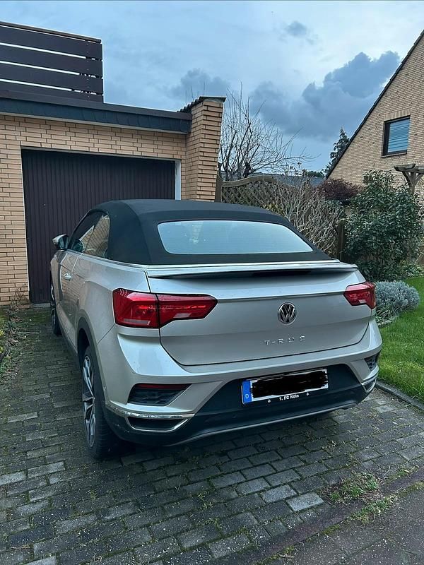 Beige Gebraucht 2020 VW T-Roc Cabriolet Cabrio | 23.000 € (Guter Preis) - Bild 1/4