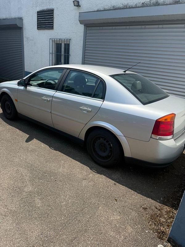 Silber Gebraucht 2003 Opel Vectra Comfort Limousine | 1.350 € (Superpreis) - Bild 1/4