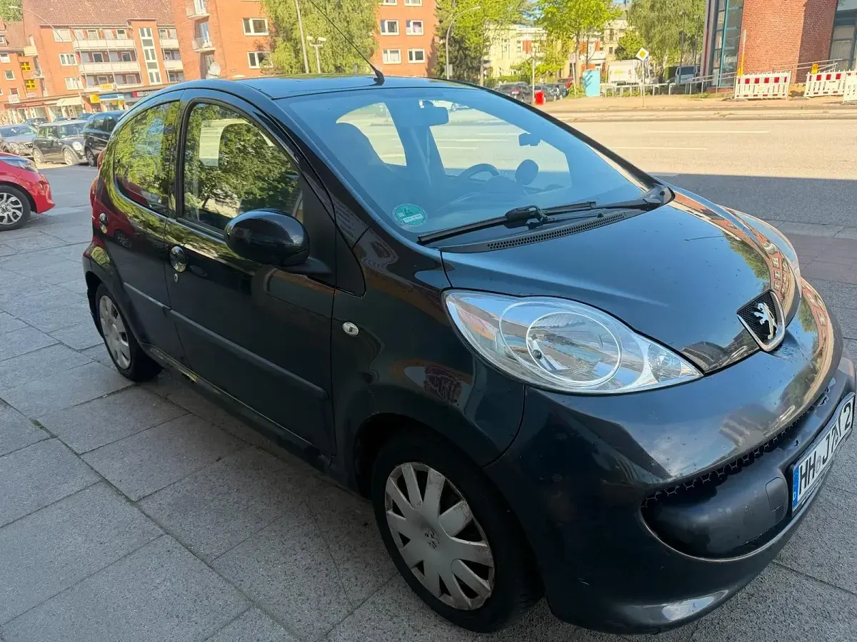 Gebraucht Peugeot 107 68 PS (50 kW) 2007 Schwarz Kleinwagen